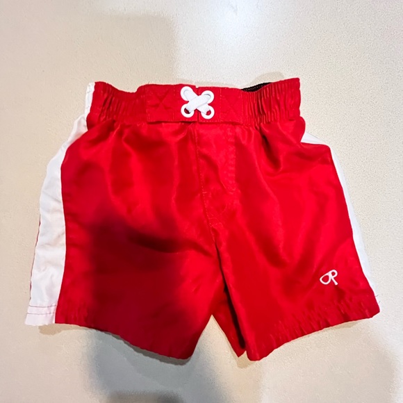 EUC 18 months Boys Swim bundle - 7 pieces - rash guards and swim trunks - Picture 7 of 8